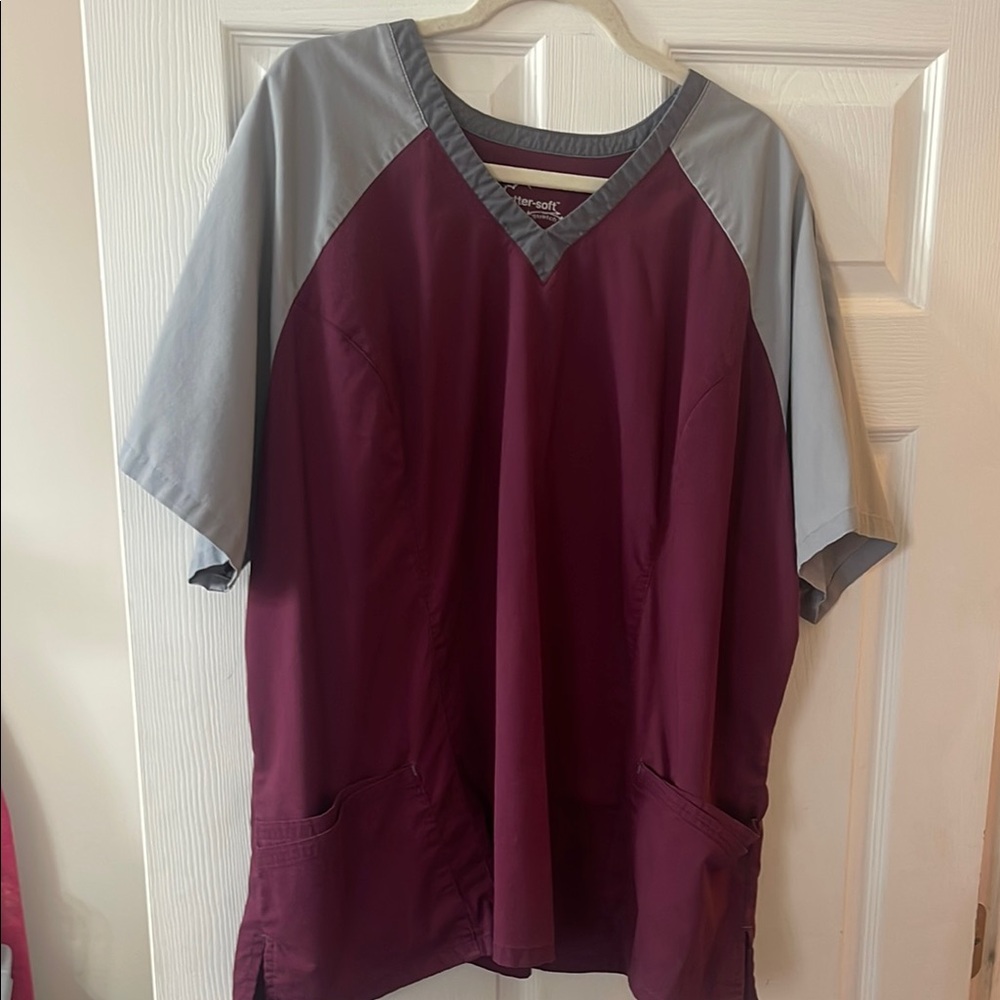 Butter-Soft Scrub Top Maroon and Gray